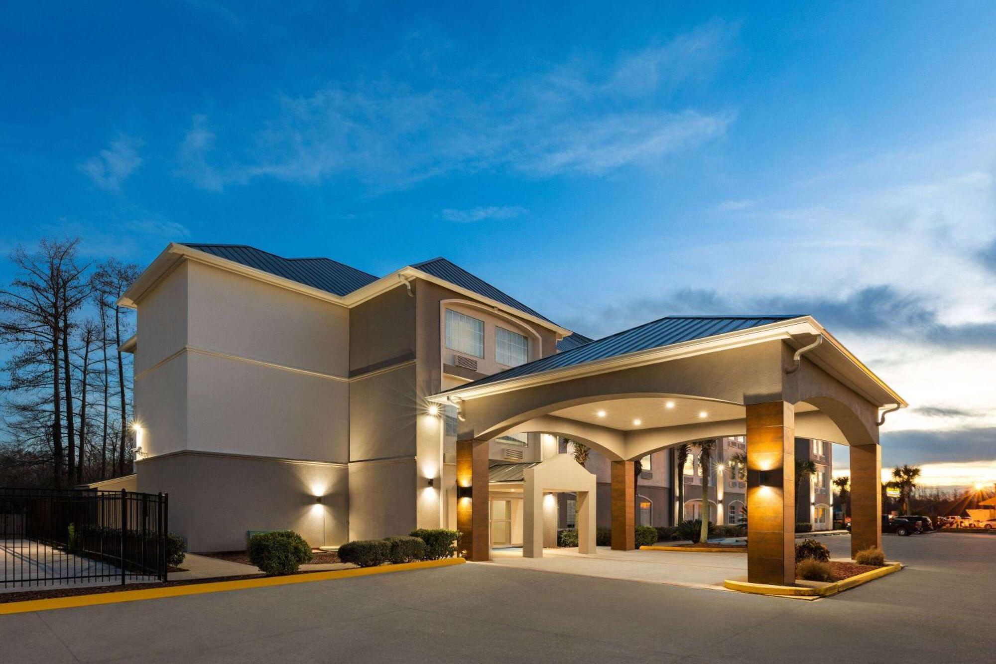 La Quinta By Wyndham Houma Otel Dış mekan fotoğraf
